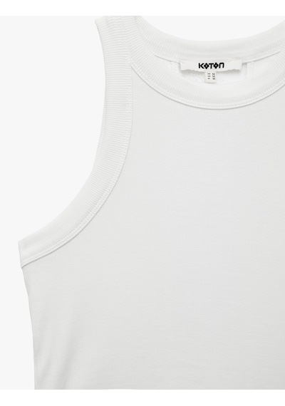 Koton Slim Fit Arkası Dantel Detaylı Kolsuz Halter Yaka Atlet Bluz Kırık Beyaz 6sak10500ek Ekru Koton Slim Fit Arkası Dantel Detaylı Kolsuz Halter Yaka Atlet Bluz Kırık Beyaz 6sak10500ek Ekru