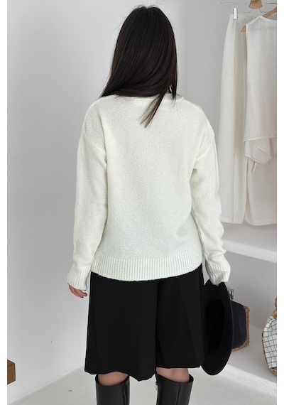 Noa & Noa Kadın Kalpli Kalın Triko Kazak Oversize & Minimal Romantik Stil Beyaz