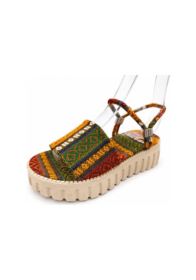 Papucumun Dünyası Kadıın Etnik Kilim Desenli Açık Burun Dolgu Taban Günlük Ve Yazlık Sandalet Karışık Papucumun Dünyası Kadıın Etnik Kilim Desenli Açık Burun Dolgu Taban Günlük Ve Yazlık Sandalet Karışık