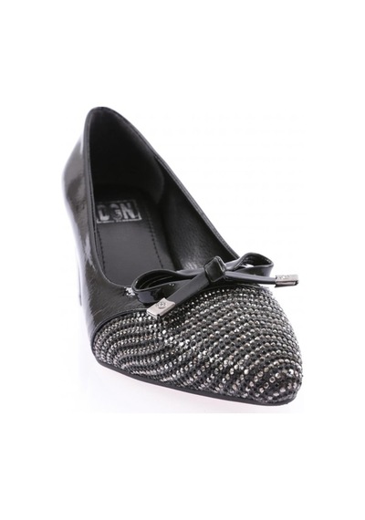 Dgn K205 Kadin Silver Taşli Fiyonklu Topuklu Ayakkabi K205-1510-R8158 Siyah Kırışık Rugan