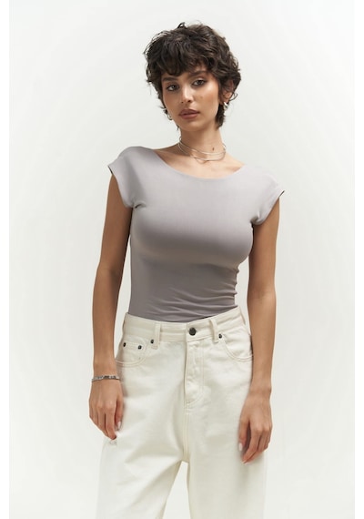 Mai Collection 2738 - Nives Sırt Dekolteli Gri Crop Gri
