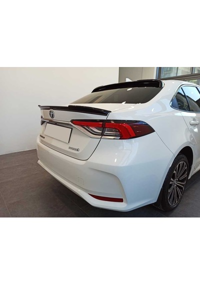 Toyota Corolla Uyumlu 2019+ Cam Üstü Spoiler Piano Black