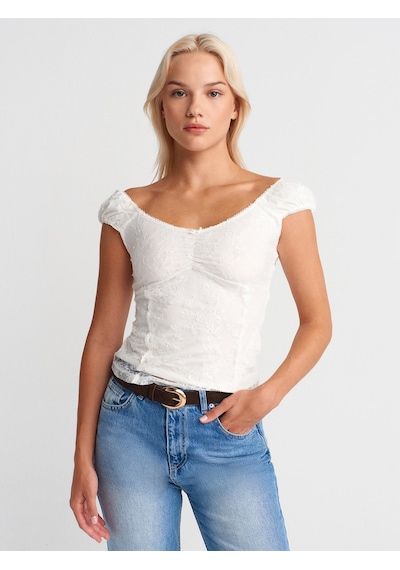 Dilvin 31848 Fiyonk Detaylı Dantel Top-beyaz Beyaz