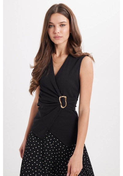 Tudors Kadın Slim Fit Dar Kesim Sıfır Kol Kruvaze Yaka Tokalı Pamuklu Likralı Siyah Bluz-50949