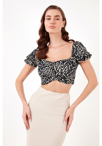 Lela Slim Fit Büzgü Detaylı Kalp Yaka Crop Bayan Bluz 5865601 Leopar
