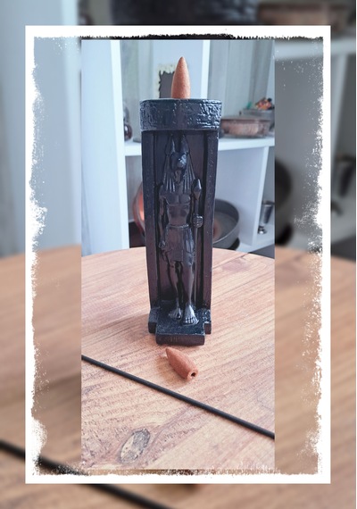 Anubis Mısır Tanrısı Tasarım El Yapımı Geri Akış Ve Konik Tütsülük Mistik Obje