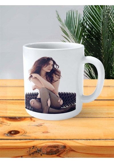 Emmy Rossum Baskılı Kupa Bardak Kişiye Özel Model 3 Çok Renkli