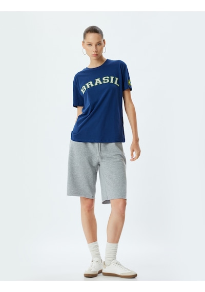 Koton Oversize Tişört Arkası Baskılı Sloganlı Bisiklet Yaka Kısa Kollu Lacivert 5wal10487ık Lacivert Koton Oversize Tişört Arkası Baskılı Sloganlı Bisiklet Yaka Kısa Kollu Lacivert 5wal10487ık Lacivert