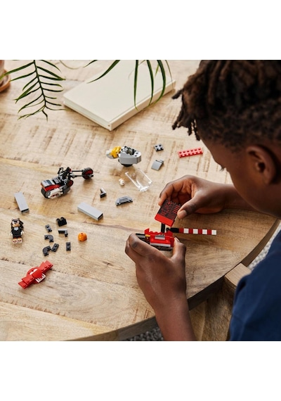 LEGO® Sonic the Hedgehog™ Shadow the Hedgehog Kaçışı 76995 - 8+ Video Oyunu Seven Çocuklar için Oyuncak Yapım Seti (196 P)