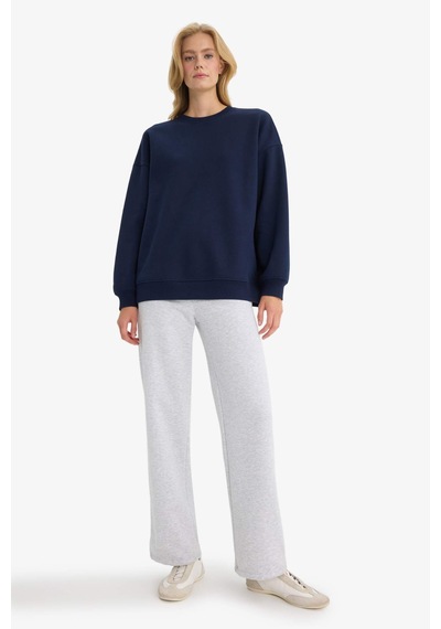Defacto Oversize Geniş Kalıp Bisiklet Yaka Basic Düz Kalın Sweatshirt F9628ax25aunv251 Lacivert Defacto Oversize Geniş Kalıp Bisiklet Yaka Basic Düz Kalın Sweatshirt F9628ax25aunv251 Lacivert