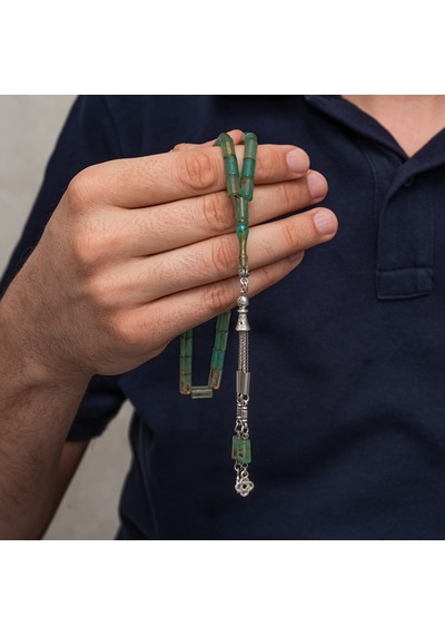 Metal Püsküllü Deniz Yeşili Kesme Sıkma Kehribar Tesbih