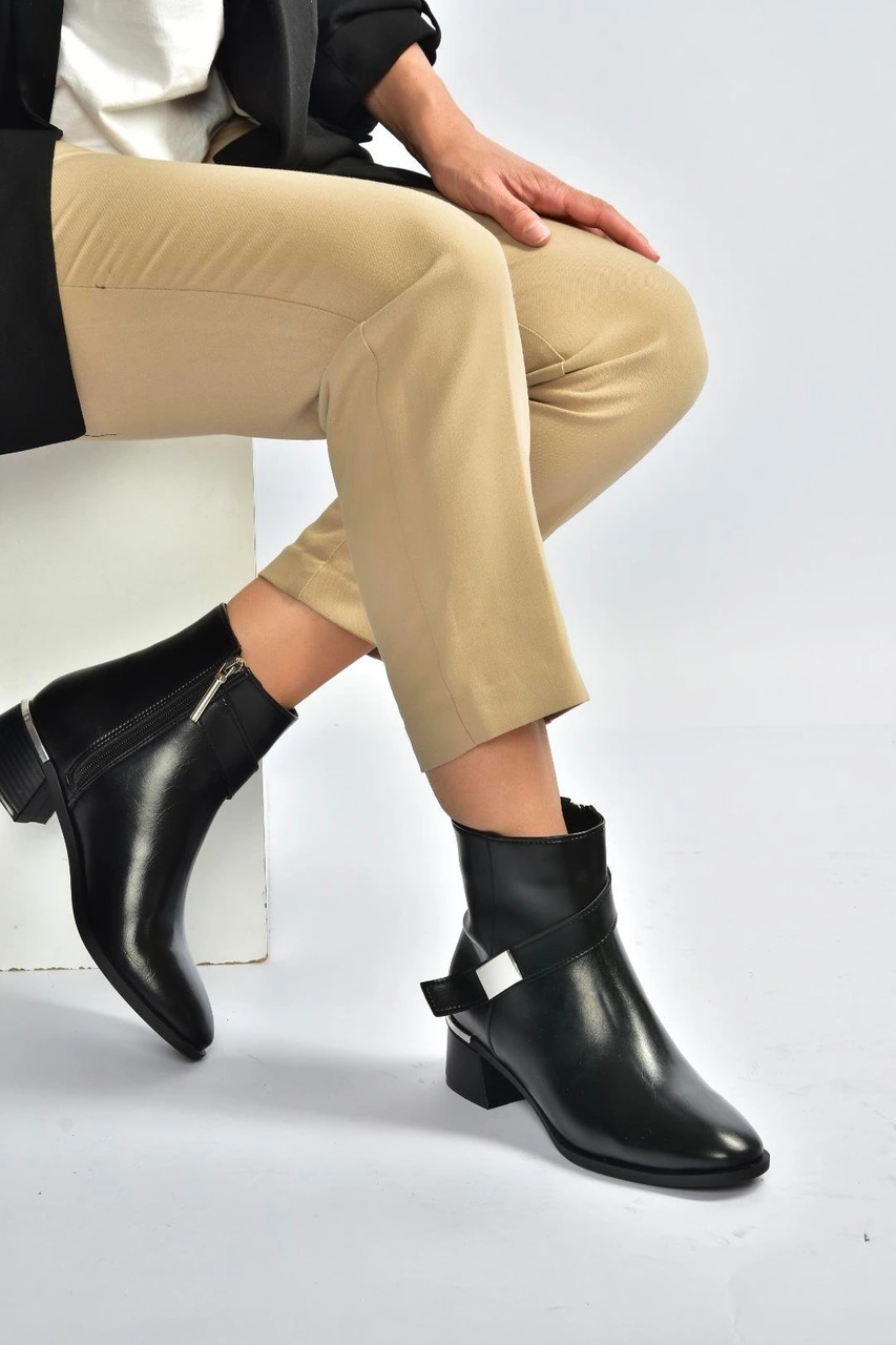 Fox Shoes V518047009 Siyah Kalın Alçak Topuklu Kadın Bot Siyah-Suni Deri