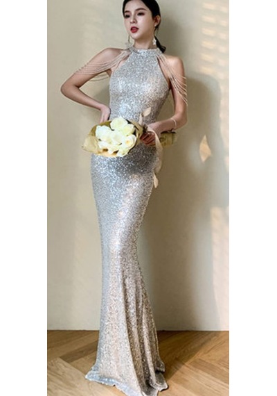 Hanife Glam Couture Hanife Glam Halter Yaka Taş Tasarımlı Pul Payet Abiye Elbise Gümüş