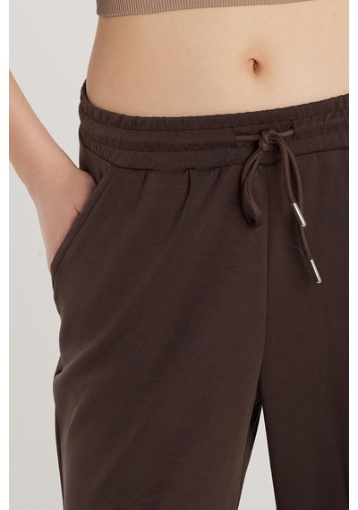 Tudors Kadın Modal Kumaş Regular Fit Normal Bel Çift Cep Beli Bağcıklı Kahverengi Eşofman Altı-33588