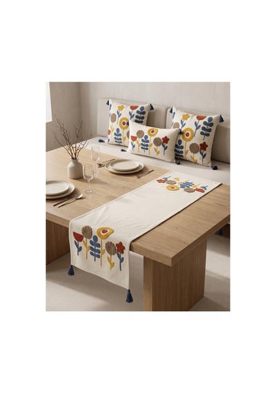 Flora Garden 4 Lü Punch Nakışlı Kırlent & Runner Seti 2 Kare + 1 Dikdörtgen Kırlent Kılıfı + 1 Runner Amerikan Servis Mavi