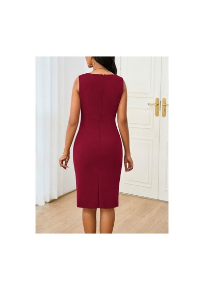 Butik İstanbul Kadın Askılı Balıkçı Yaka Önden Pileli Kısa Ithal Krep Elbise Bordo