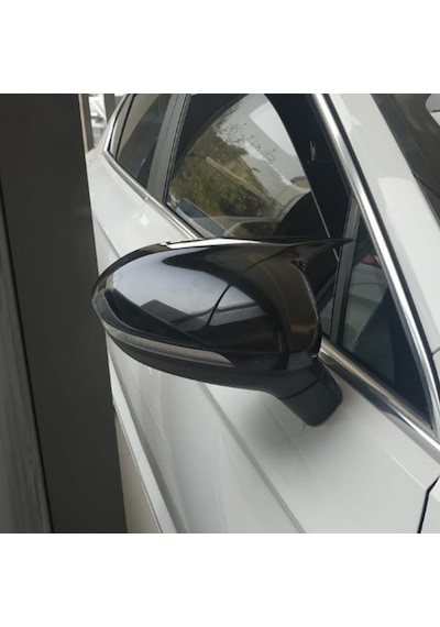 Volkswagen Passat B8 Yarasa Ayna Kapağı Parlak  Siyah