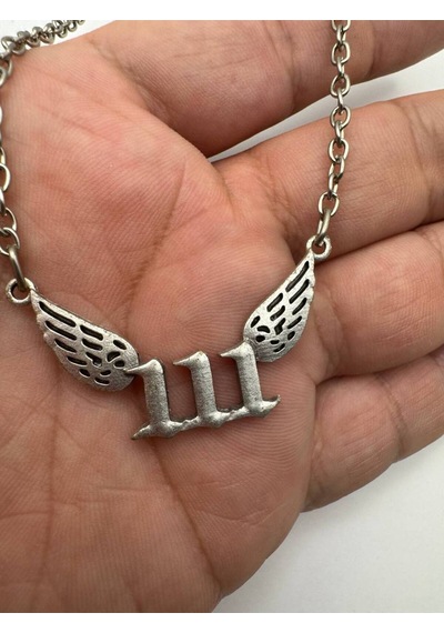 111 Melek Sayısı Unisex Kolye 60 Cm Zincirli Spiritüel Ve Anlamlı Tasarım Çok renkli