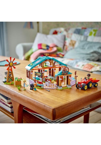 LEGO® Friends Çiftlik hayvanı Barınağı 42617 6+ Yaratıcı Oyuncak Yapım Seti - 489 Parça