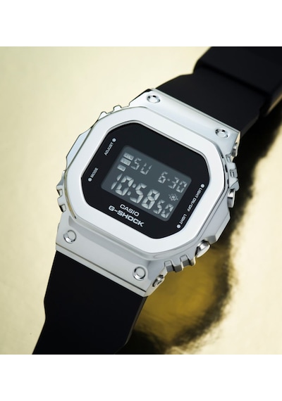 Casio G-Shock GM-S5600-1DR Kol Saati