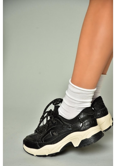 Fox Shoes U312414209 Siyah Kalın Tabanlı Spor Ayakkabı Sneakers Siyah-suni Deri Çok Renkli Fox Shoes U312414209 Siyah Kalın Tabanlı Spor Ayakkabı Sneakers Siyah-suni Deri Çok Renkli