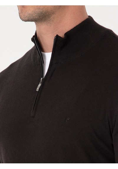 Cacharel Siyah Slim Fit Pamuk Karışımlı Yarım Fermuarlı Dik Yaka Triko Kazak Cacharel Siyah Slim Fit Pamuk Karışımlı Yarım Fermuarlı Dik Yaka Triko Kazak