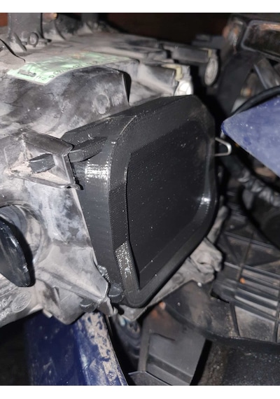 Audi A4 B6 Sol Ön Far Arka Kapağı