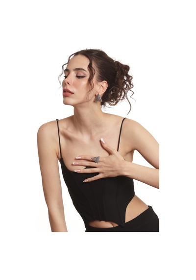 Kadın Antik Gümüş Kaplama Etnik Motif Baskılı Çivili Model Üçgen Küpe &yüzük Set Gümüş