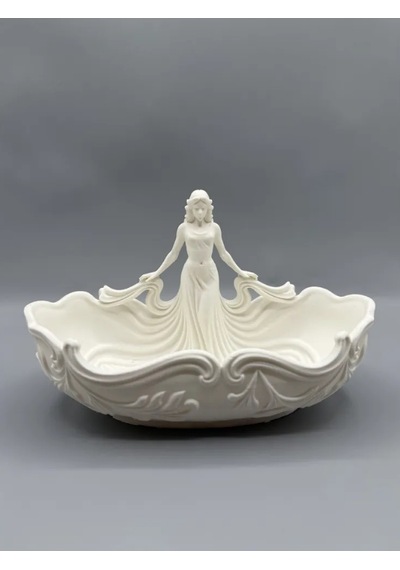 Art Nouveau Tasarım Heykelcikli Seramik Takı Tepsisi Açık Beyaz