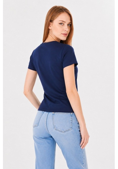 Sortie Collection Kadın V Yaka Tül Detaylı Pamuklu Basic Tişört İndigo Beyaz - Açık Lacivert