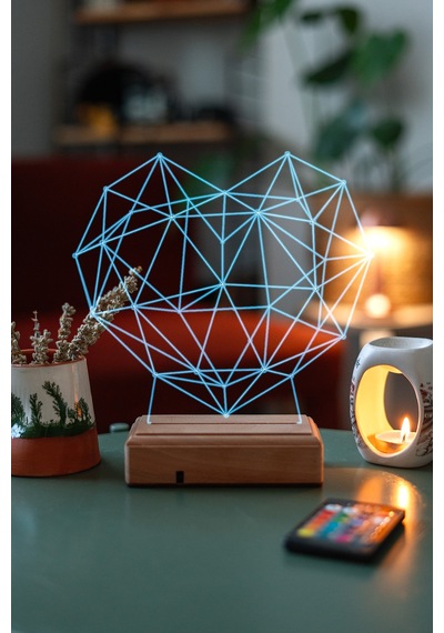 Özel Tasarım 3D Geometrik Kalp Masaüstü Led Lamba