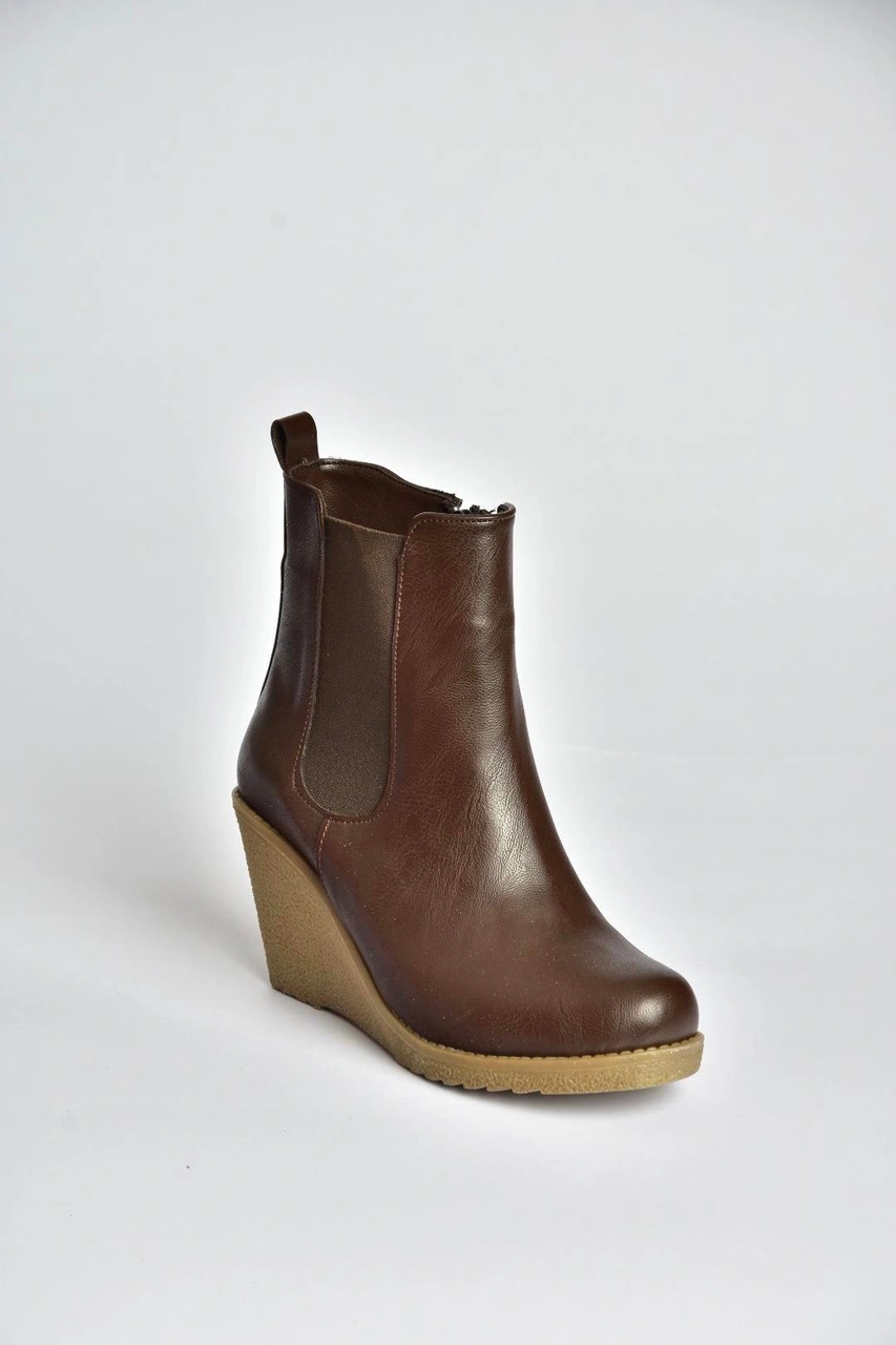 Fox Shoes V361197009 Kahverengi Dolgu Topuklu Kadın Bot Kahverengi-suni Deri