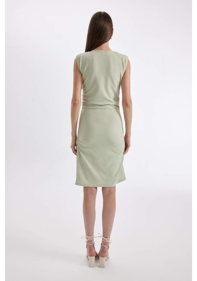 DeFacto Bodycon Vücuda Oturan Drapeli Krep Kolsuz Mini Abiye Elbise D3770AX24AUKH494