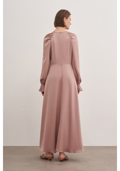 Aker Büzgü Detaylı Elbise Pudra Pudra