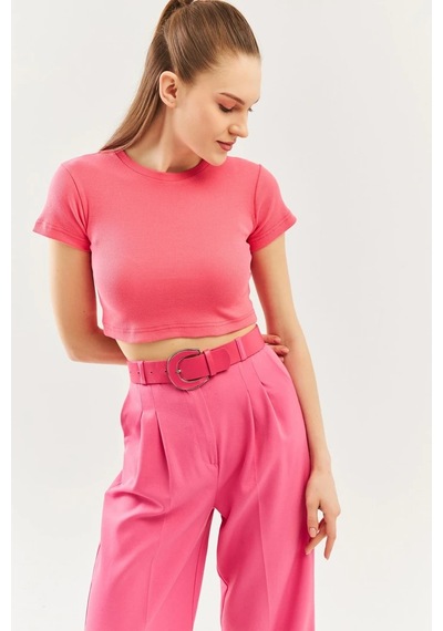 Butikgiz Kadın Kısa Kol Bisiklet Yaka Vücuda Oturan %100 Pamuklu Kaşkorse Esnek Crop Bluz Pembe