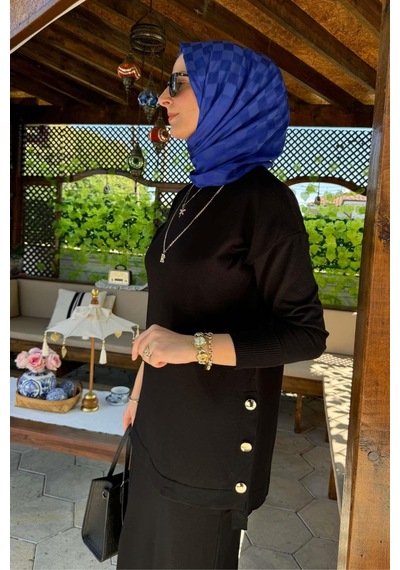 Rabia Şamlı Sezen Triko Takım Siyah Çok Renkli