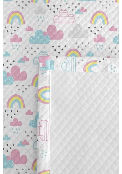 Evimde Bambaşka Gökkuşağı Bulut Desenli Kız Çocuk Dekoratif Pike Takımı - Pembe Bebek Odası Yatak Örtüsü-160x220 CM Evimde Bambaşka Gökkuşağı Bulut Desenli Kız Çocuk Dekoratif Pike Takımı - Pembe Bebek Odası Yatak Örtüsü-160x220 CM