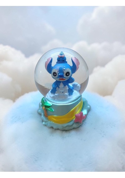 9cm-6cm Şato Önü Figürlü Işıklı Stitch Kar Küre 9x6