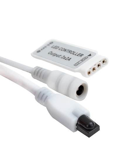 24 Tuş Kumandalı Rgb Led Kontrol Cihazı 5-12-24 Volt 3x2 Amper RF Kumandalı RGB