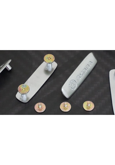 Skoda Logo Krom Metal Paspas Vidalı Logo 4 Lü Set
