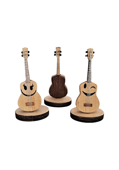 Müzik Aletleri Bibloları Büyük Boy Masa Tip Ukulele