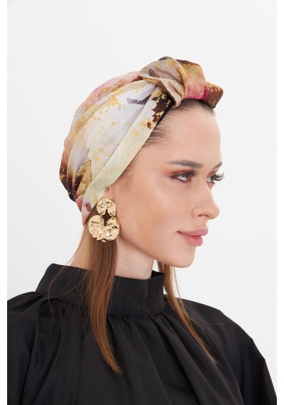 Hürrem Bone Gold Pratik Hazır Geçmeli Tesettür Bone Kesik Elyaf Retro Desenli 2409 03 Gold Sarı