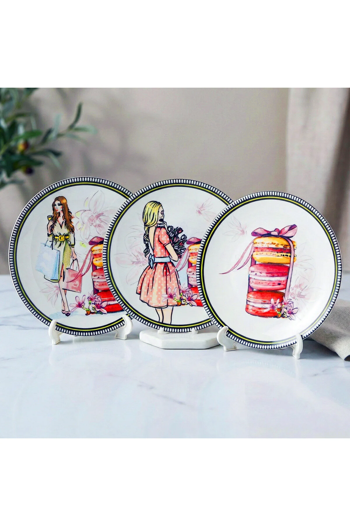 Macaron & Moda Figürlü Renkli 6'lı Pasta Veya Tatlı Tabak Seti 20 Cm Tatlı, Kek Veya Servis Tabağı Çok Renkli