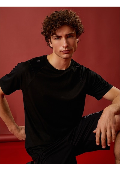 Koton Baskılı Spor Tişört Dikiş Detaylı Bisiklet Yaka Reglan Kol Siyah 3Sam10103Nk 3Sam10103Nk999 Siyah Koton Baskılı Spor Tişört Dikiş Detaylı Bisiklet Yaka Reglan Kol Siyah 3Sam10103Nk 3Sam10103Nk999 Siyah