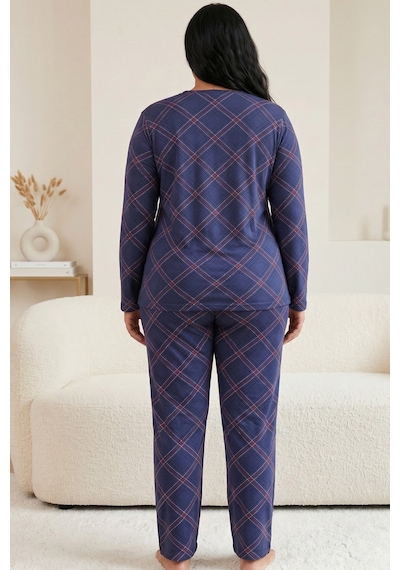 Siyah İnci Düğmeli Pamuklu Likralı Büyük Beden Battal Boy Örme Pijama Takım 26240890 Lacivert Siyah İnci Düğmeli Pamuklu Likralı Büyük Beden Battal Boy Örme Pijama Takım 26240890 Lacivert