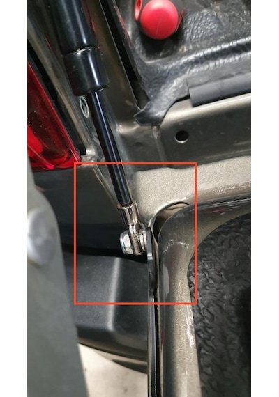 Ducki Hilux Revo 2015 Ve Sonrası Arka Kapak - Bagaj Amortisörü