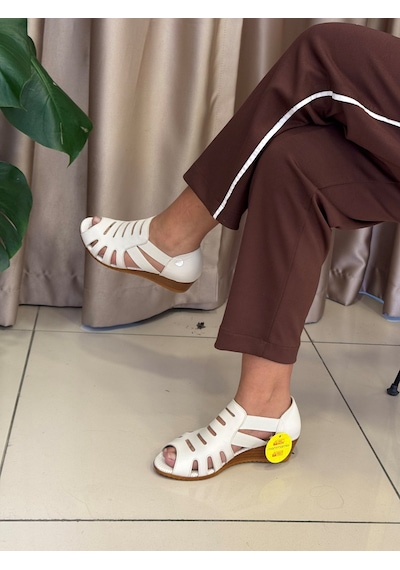 Mammamia Hakiki Deri Dolgu Topuk Kadın Sandalet Bej