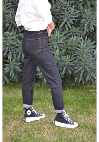 Likralı Denim Kumaş Kar Siyah Mom Jeans Siyah