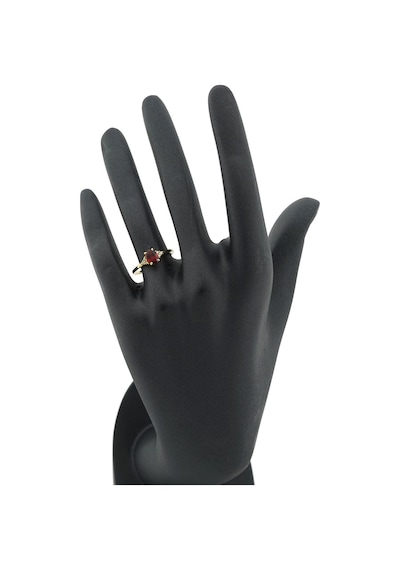 Garnet Oval Tektaş Pırlanta Yüzük