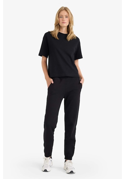 Defacto Basic Düz Cepli Normal Bel Kalın Jogger Eşofman Altı V2700az25aubk81 Siyah Defacto Basic Düz Cepli Normal Bel Kalın Jogger Eşofman Altı V2700az25aubk81 Siyah